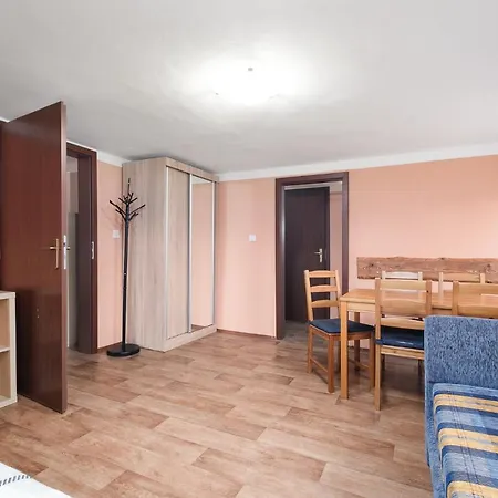 Michal Loucna 87 Apartment Loucna pod Klinovcem